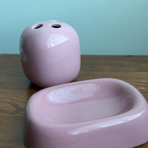 Vintage Bathroom Set Pink Toothbrush Holder Soap Dish Made in Taiwan - Picture 13 of 13
